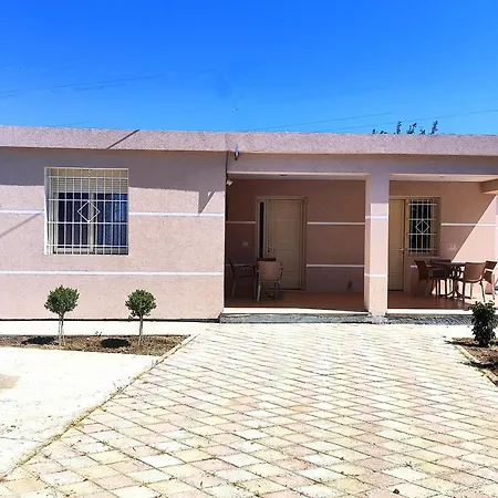 A&a Apartment's Landhaus Vlorë